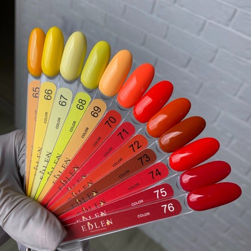 Elegante smalto gel rosso